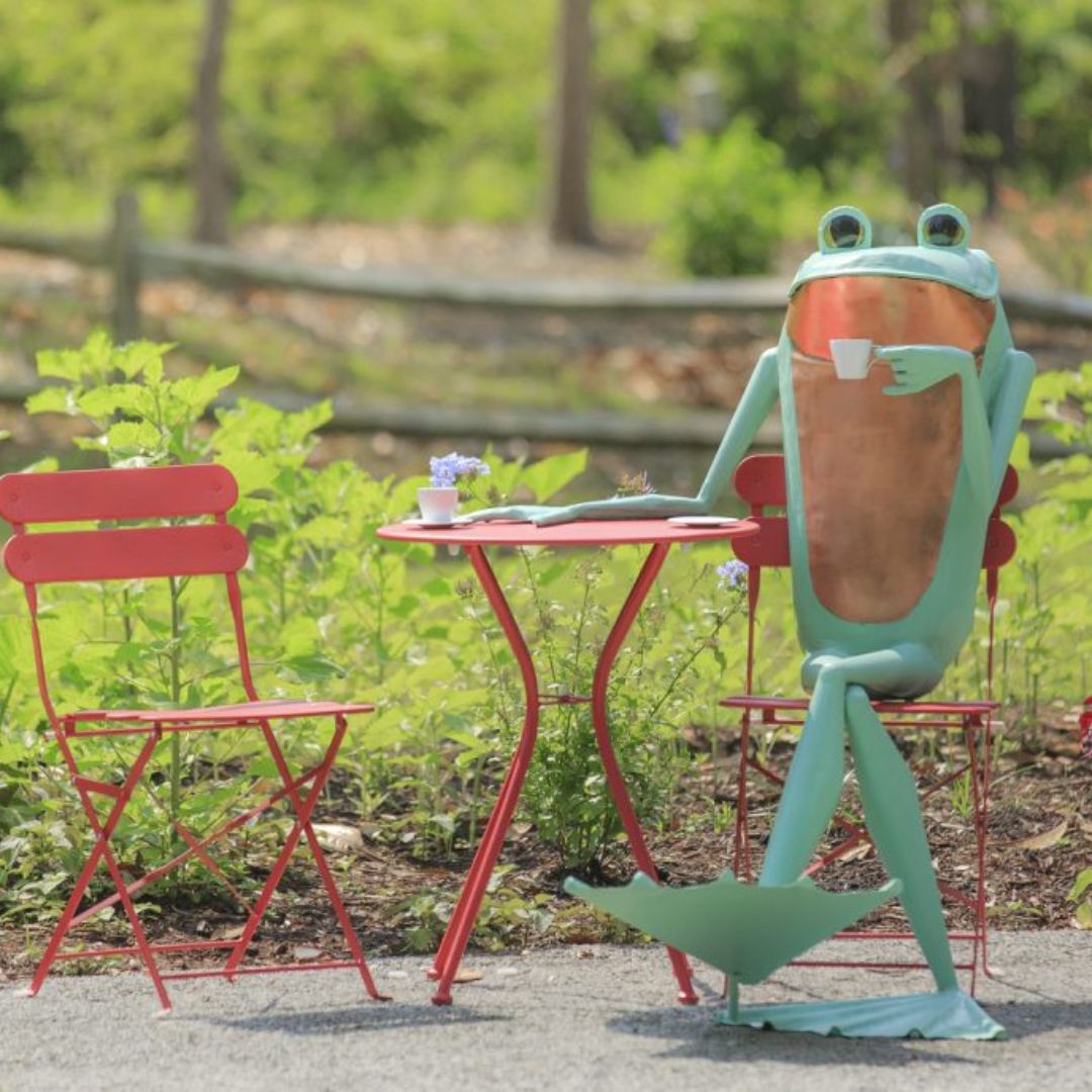 /NewsroomImages/1024/3. Ribbit the Exhibit II - Relaxing Frog.jpg