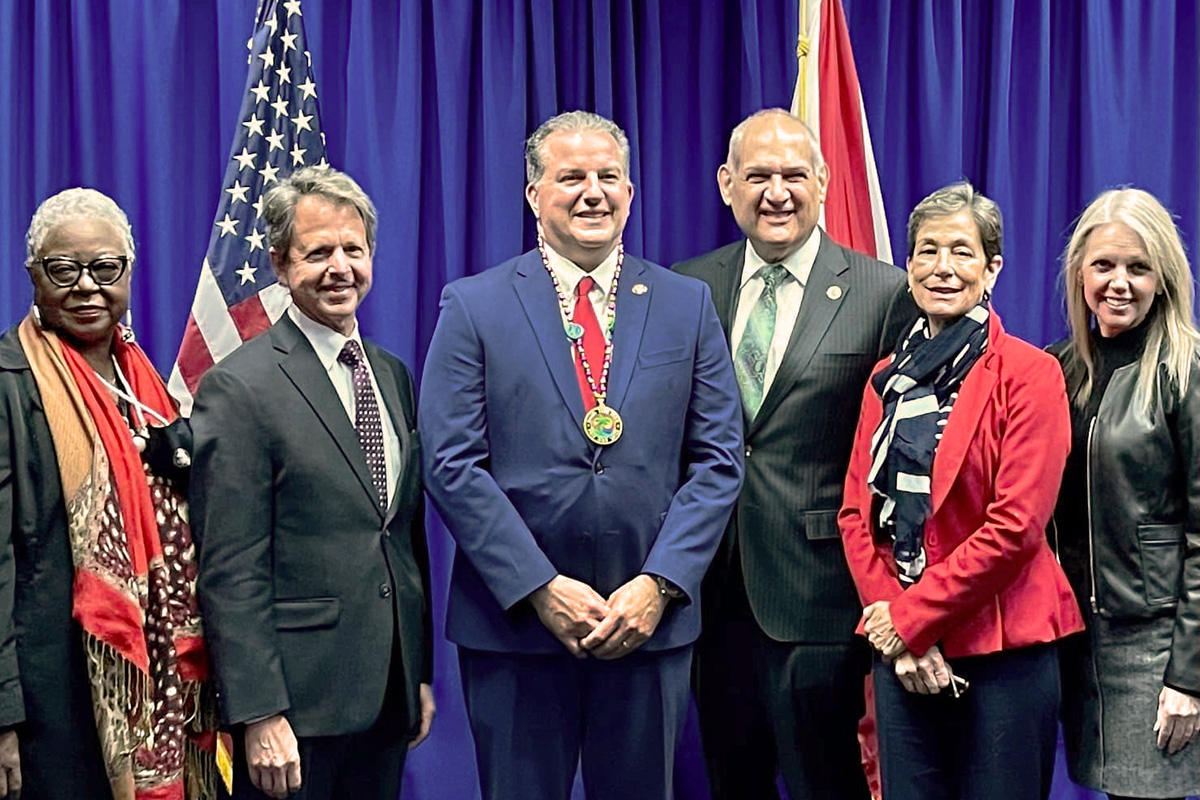 Pictured here (l to r): County Administrator Baker, Vice Mayor Weiss, Chief Financial Officer Patronis, Mayor Weinroth, Commissioner Marino and Commissioner McKinlay.