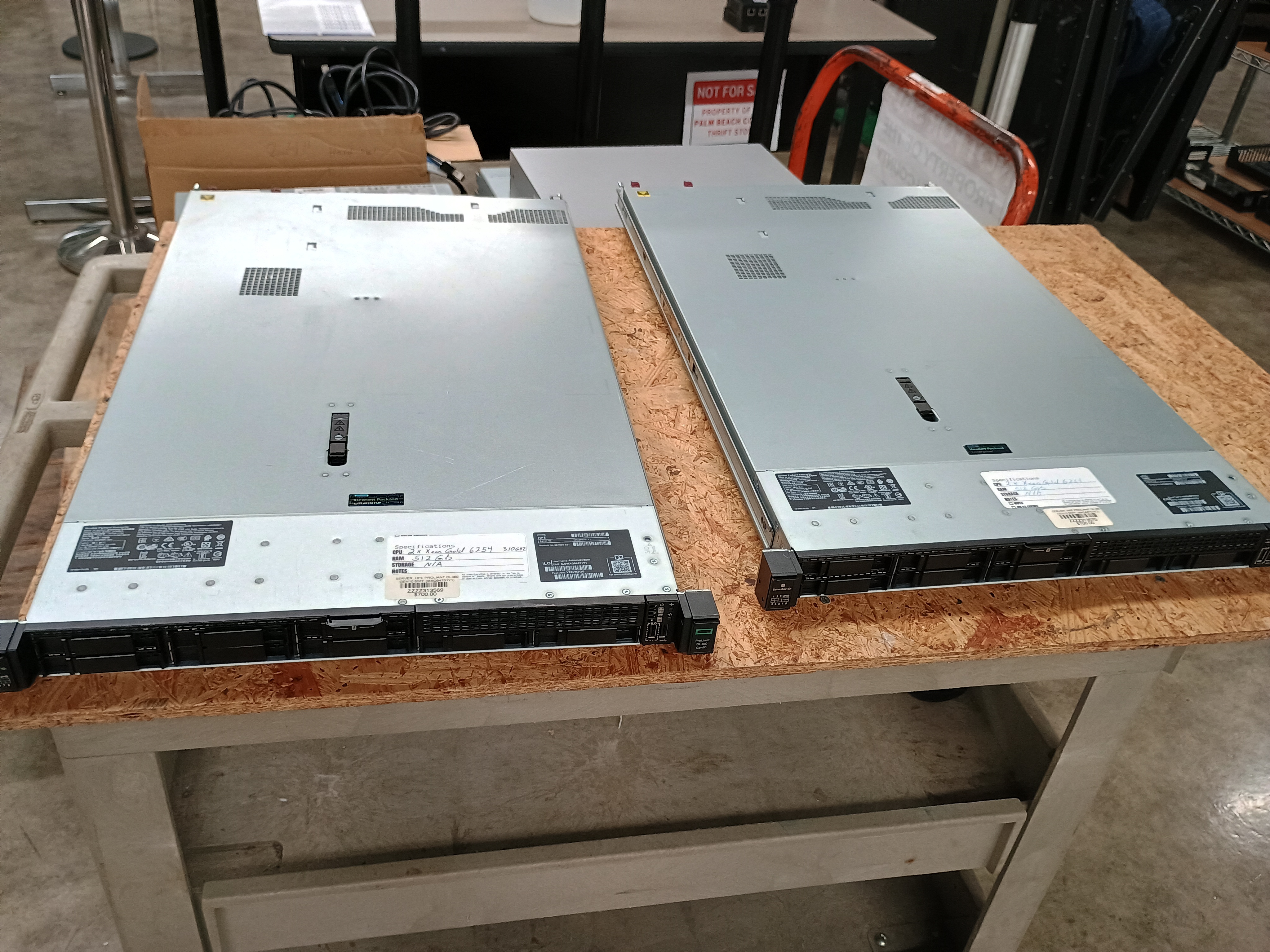 Two HP blade servers on cart.jpg