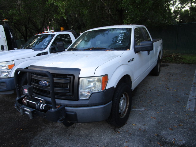 2014 FORD F-150 1/2 TON 4X4 PICKUP TRUCK