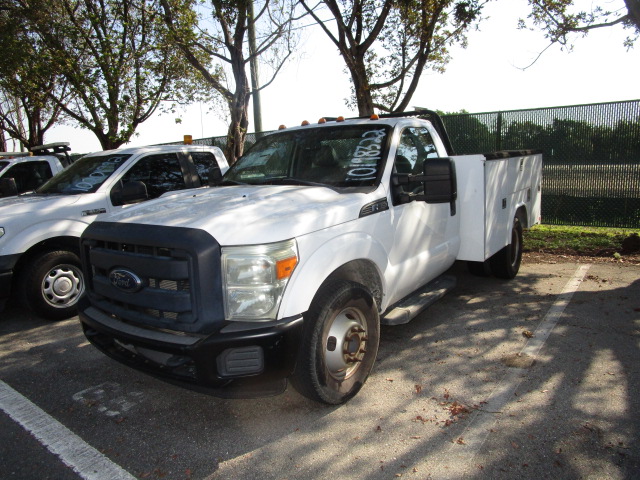 2015 FORD F-350 UTILITY TRUCK