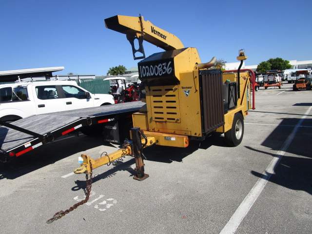 2016 VERMEER BC1800XL 15 IN. CHIPPER