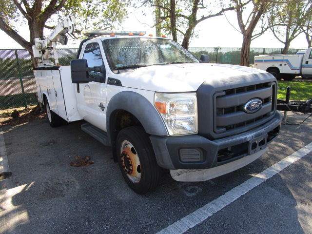 2013 FORD F-450 UTILITY TRUCK