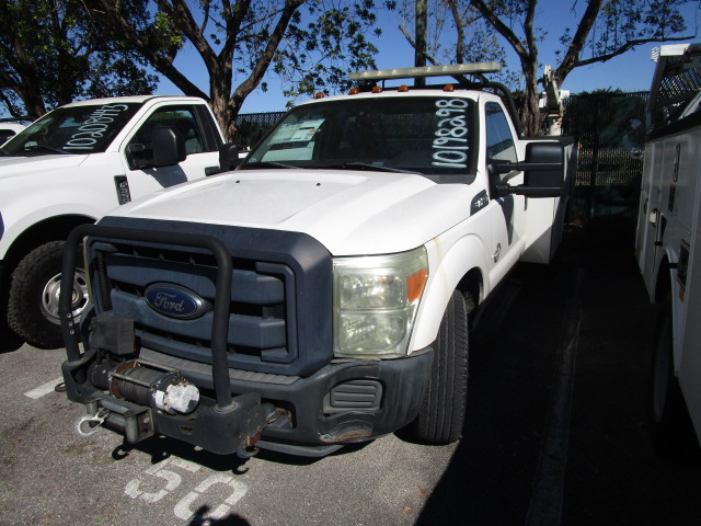 2015 FORD F-350 1 TON UTILITY TRUCK