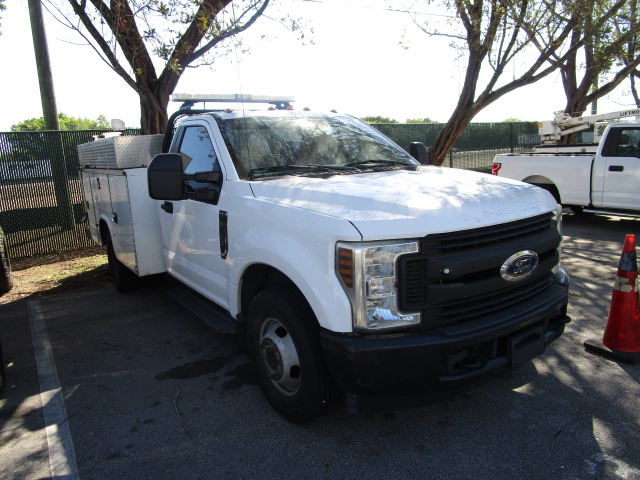 2019 FORD F-350 1 TON UTILITY TRUCK