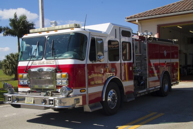 Type of Unit: Engine 
Station: 52 
Year Built:  2006 
Manufacturer:  E-One 
Chassis:  Typhoon 
Water Capacity:  750 gallons  
Pump Rate:  1250 gallons per minute  
Foam Capacity:  30 gallons 