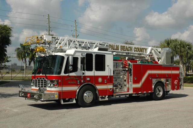 Type of Unit: Quint 
Station: 47 
Year Built:  2007 
Manufacturer:  Ferrara 
Chassis:  Igniter 
Water Capacity:  500 gallons  
Pump Rate:  1500 gallons per minute  
Foam Capacity:  15 gallons